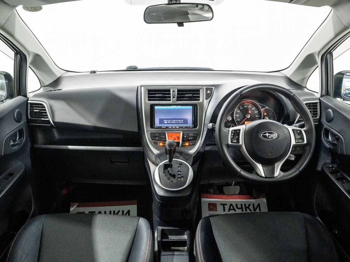 Subaru Trezia 2011 - фото автомобиля