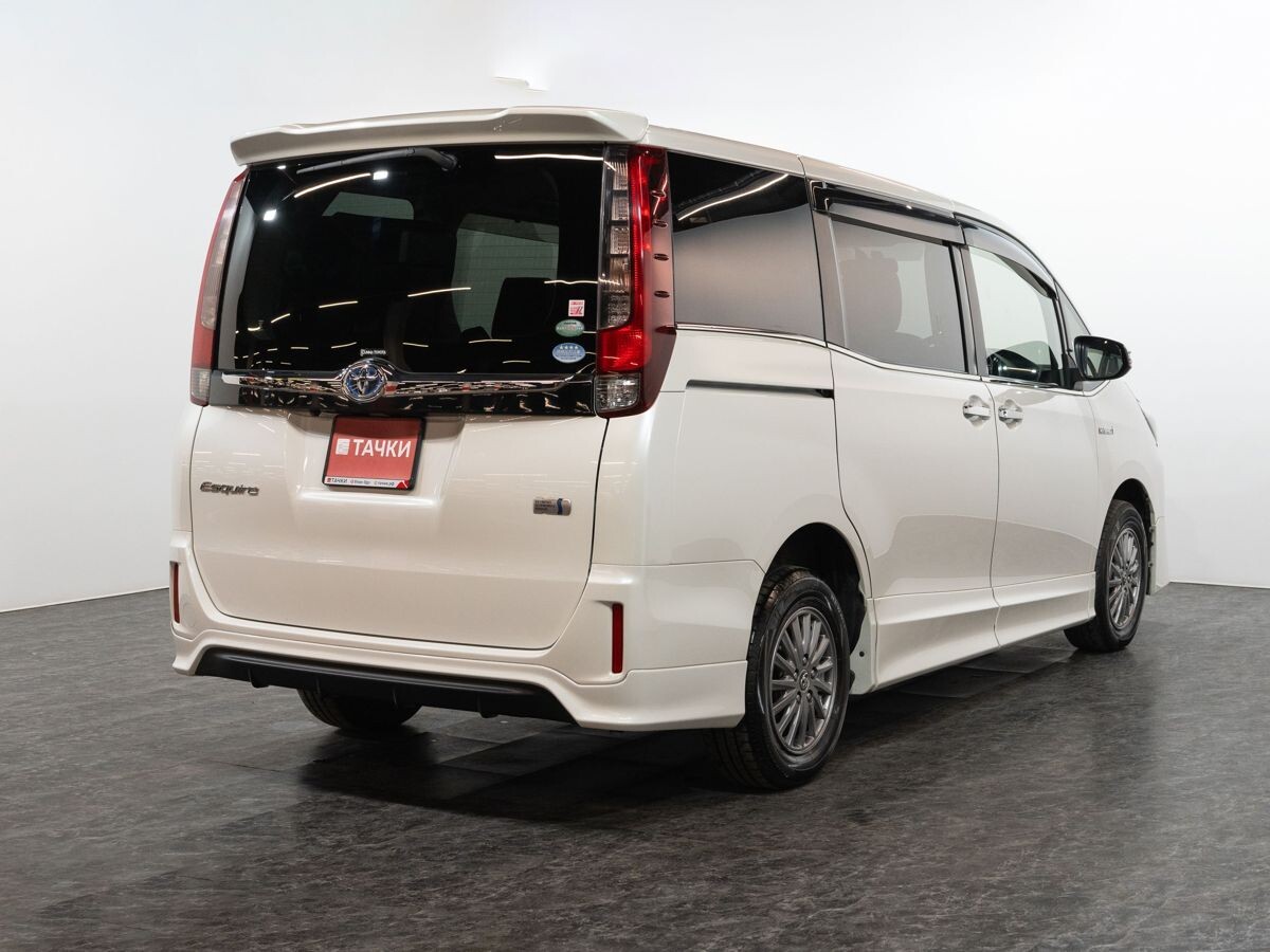 Toyota Esquire 2014 - фото автомобиля