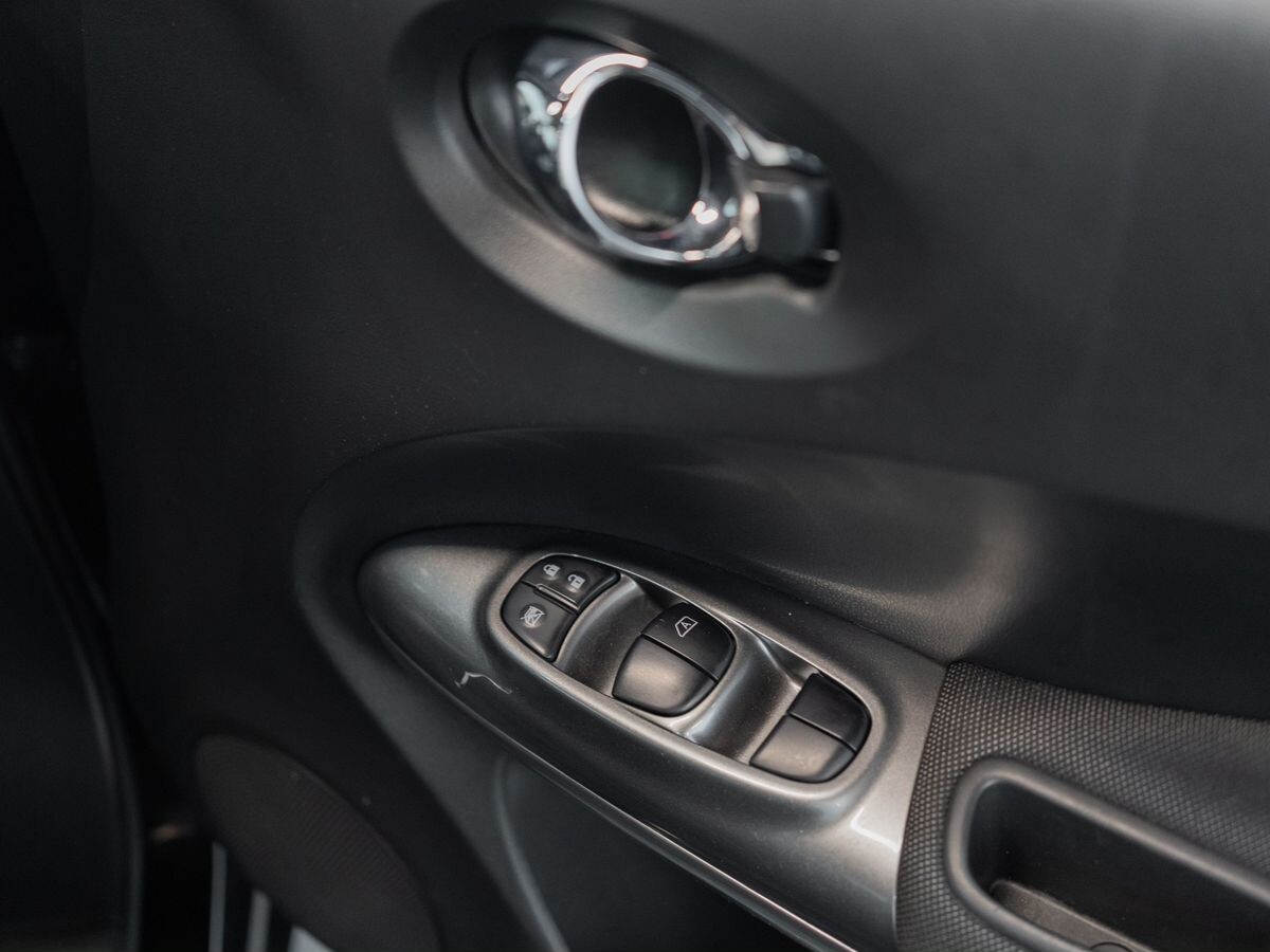 Nissan Juke 2016 - фото автомобиля
