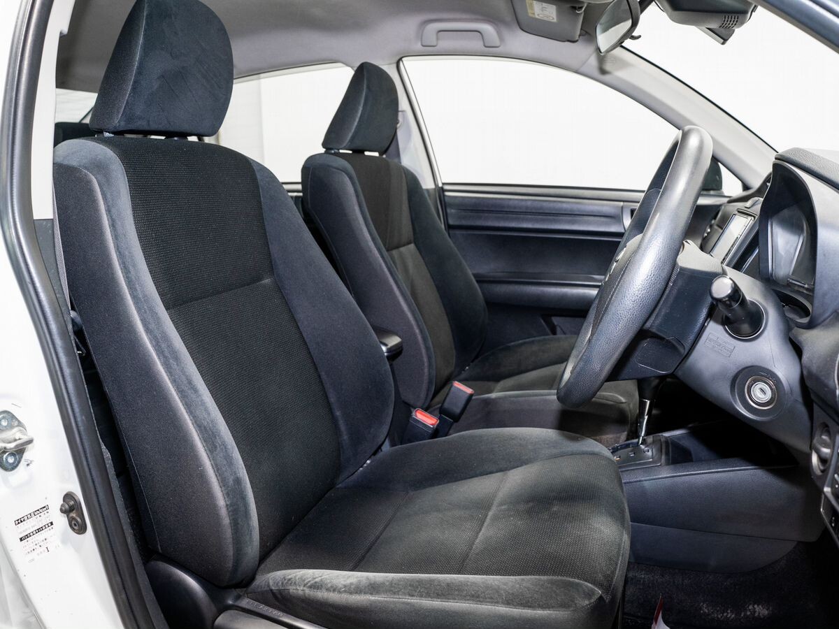 Toyota Corolla Axio 2019 - фото автомобиля