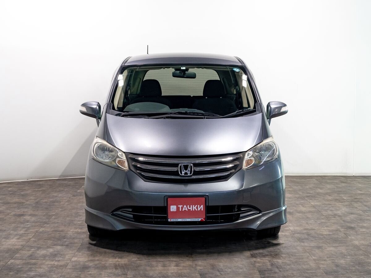 Honda Freed 2010 - фото автомобиля