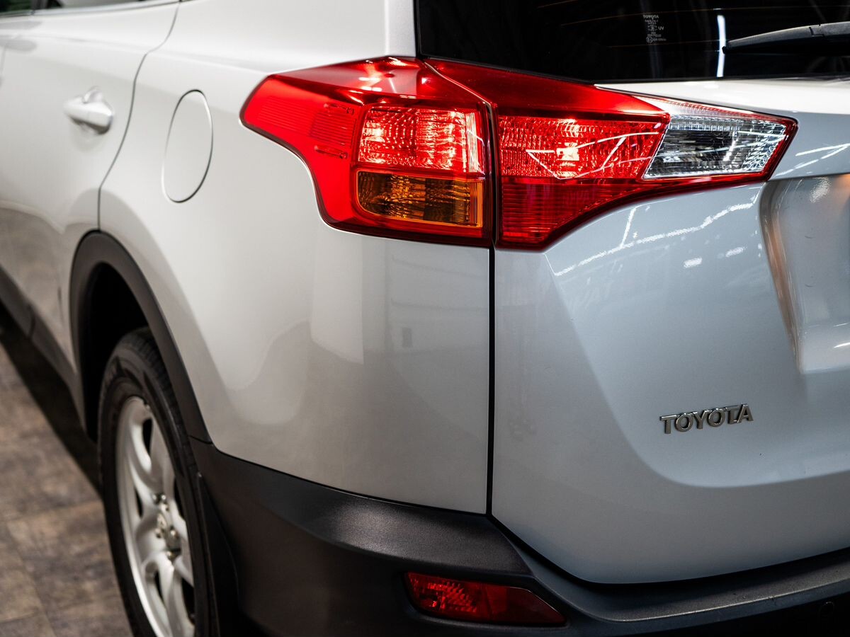 Toyota RAV4 2013 - фото автомобиля