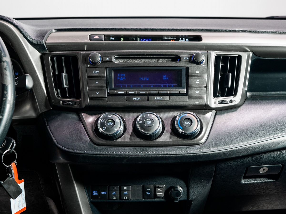 Toyota RAV4 2013 - фото автомобиля