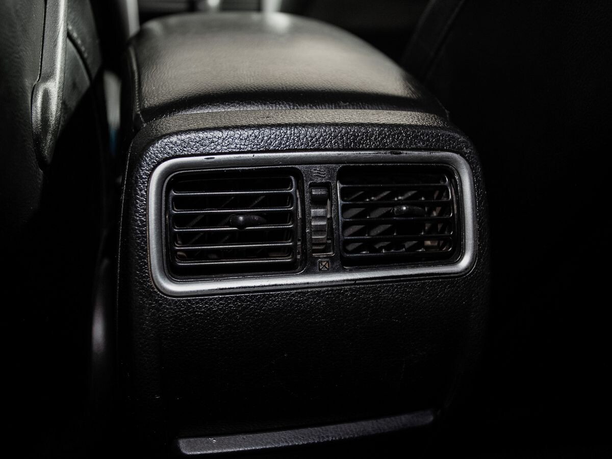 Nissan Teana 2012 - фото автомобиля