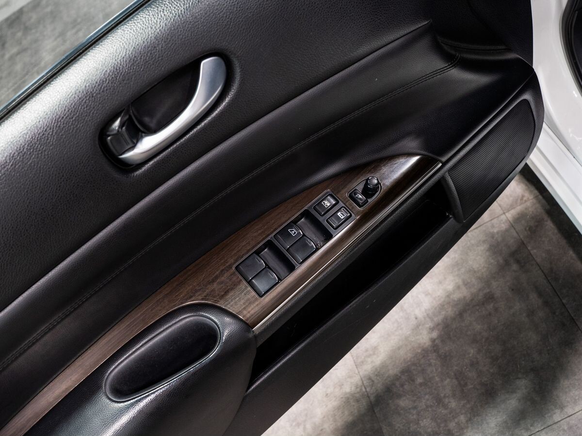 Nissan Teana 2012 - фото автомобиля