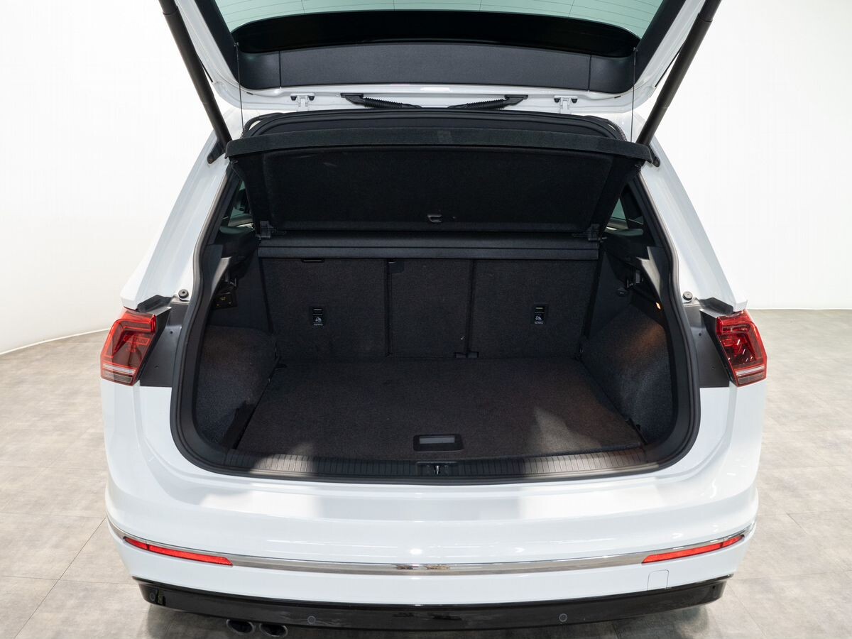 Volkswagen Tiguan 2019 - фото автомобиля