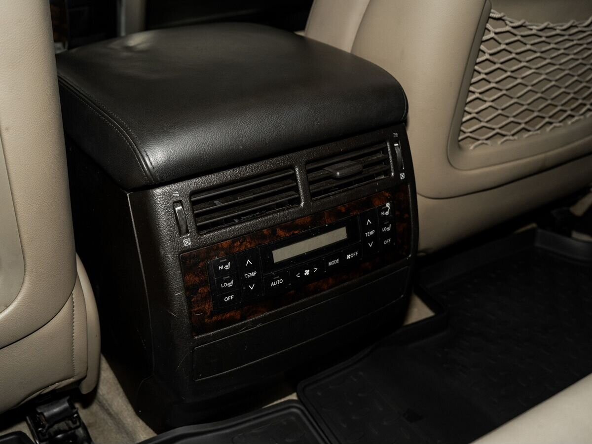 Toyota Land Cruiser 2008 - фото автомобиля