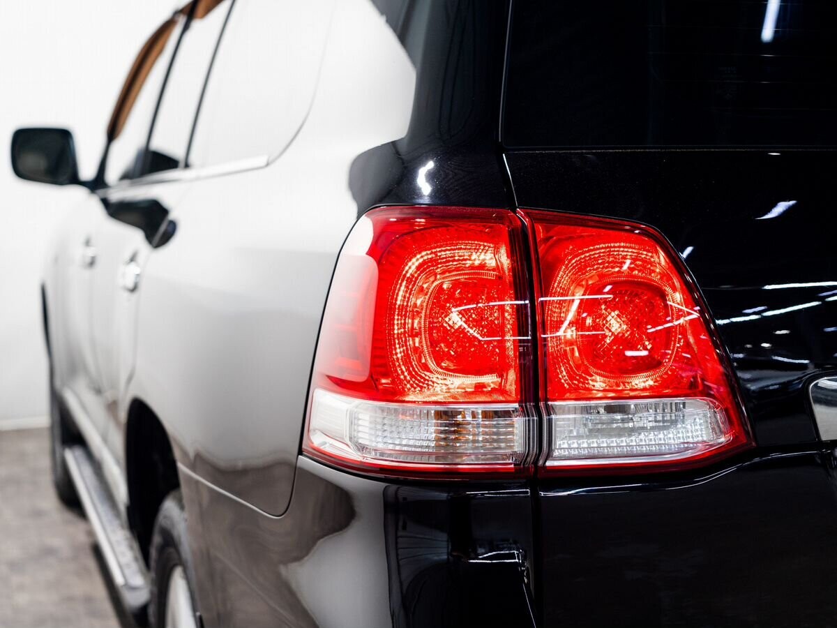 Toyota Land Cruiser 2008 - фото автомобиля