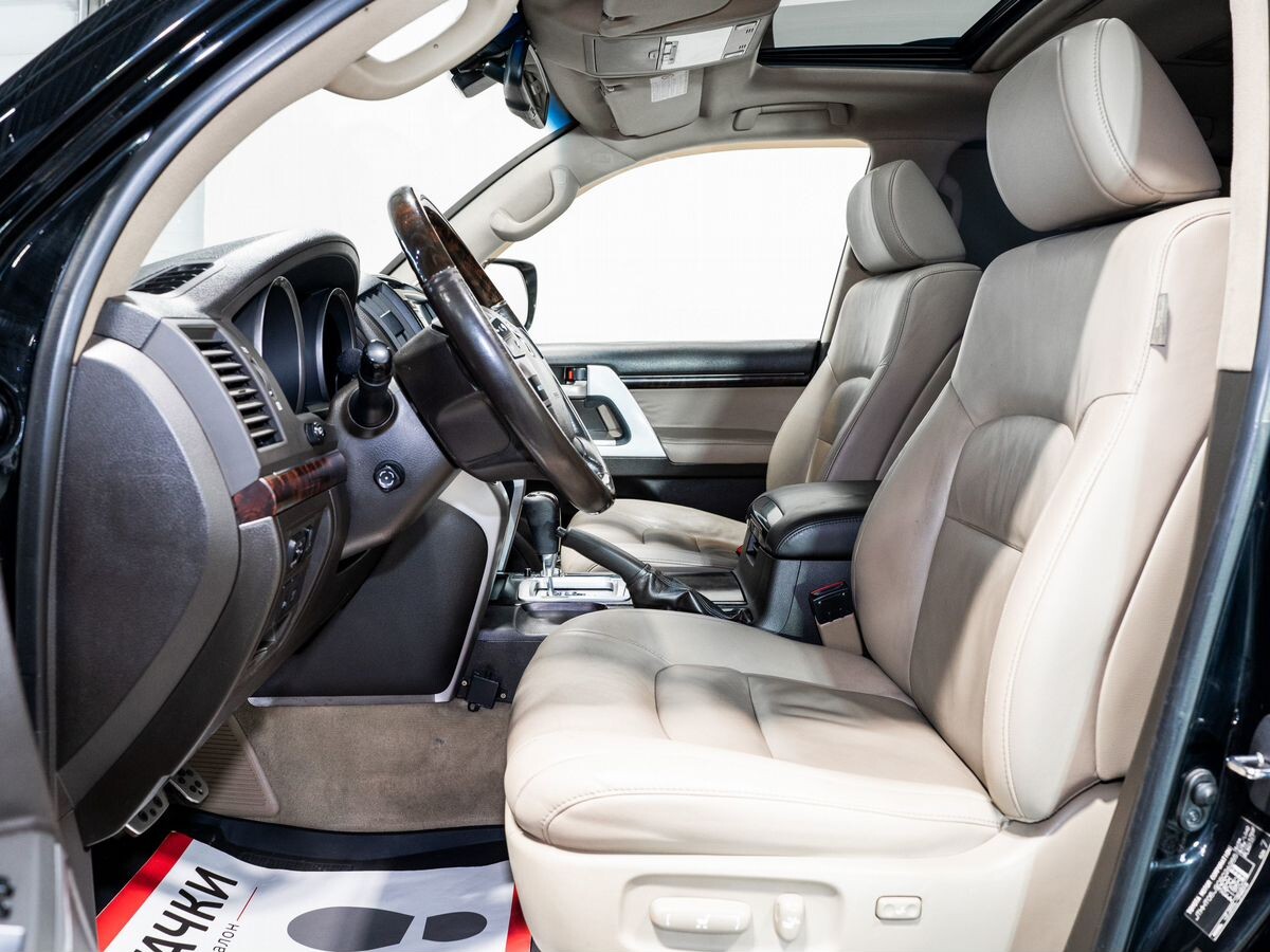 Toyota Land Cruiser 2008 - фото автомобиля