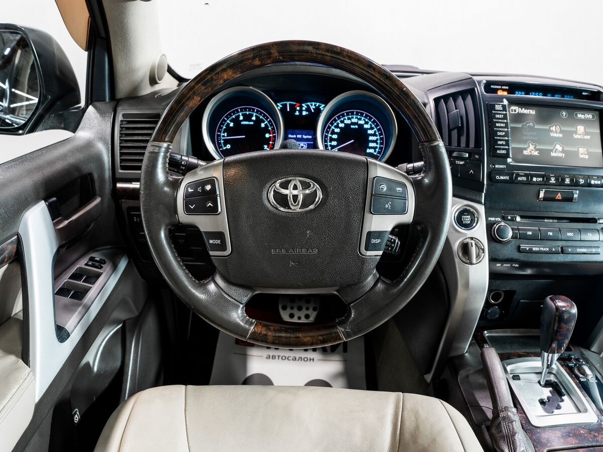 Toyota Land Cruiser 2008 - фото автомобиля