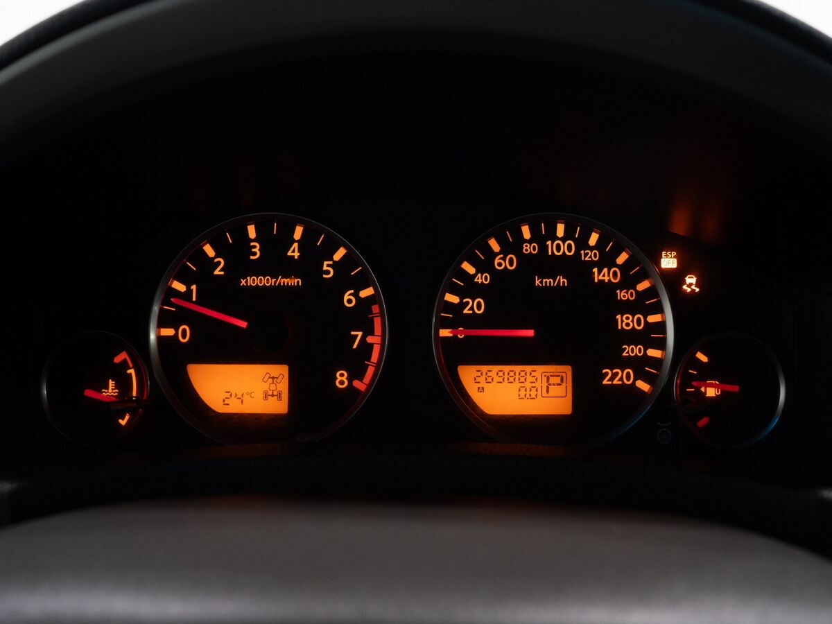 Nissan Pathfinder 2006 - фото автомобиля