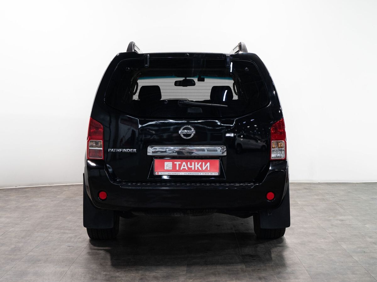 Nissan Pathfinder 2006 - фото автомобиля