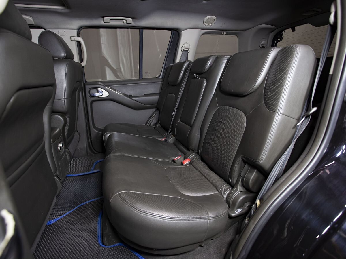 Nissan Pathfinder 2006 - фото автомобиля