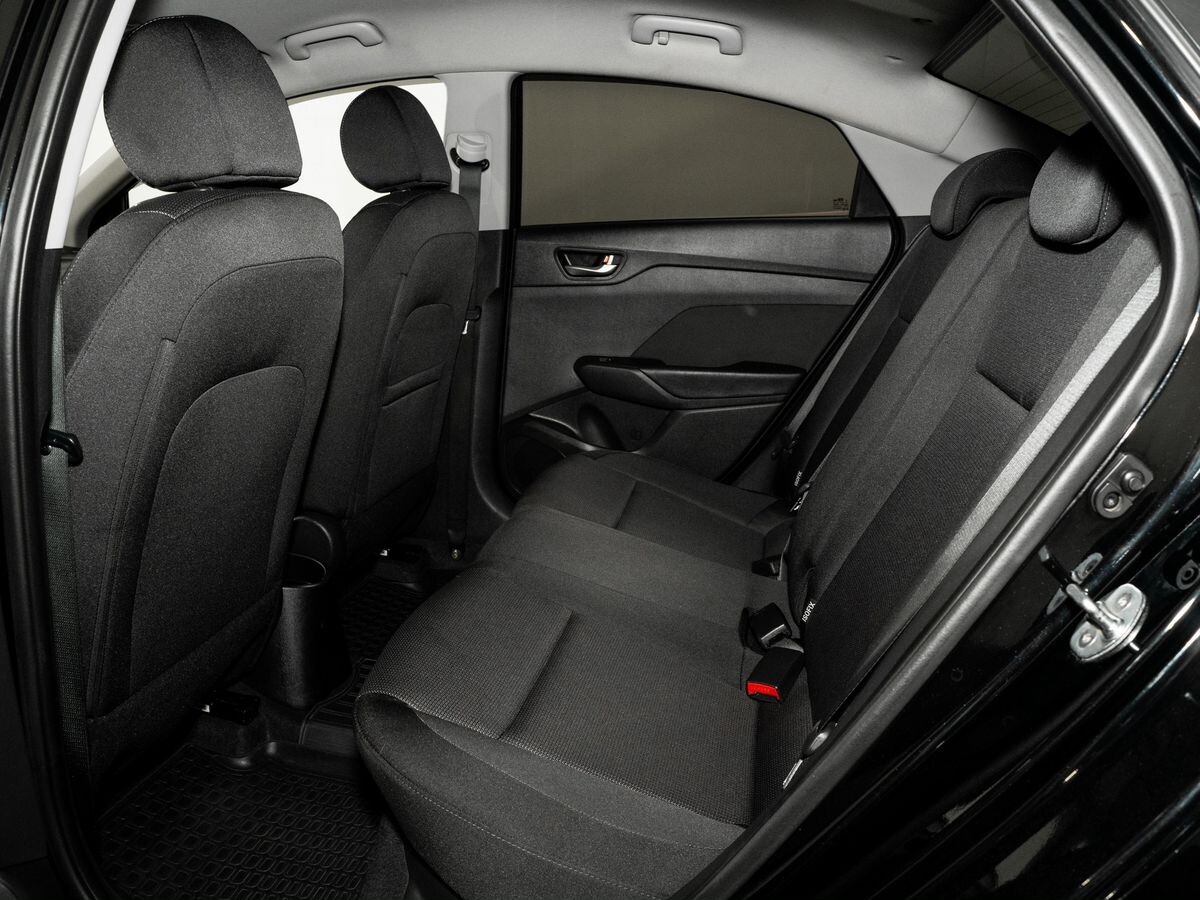 Hyundai Solaris 2017 - фото автомобиля