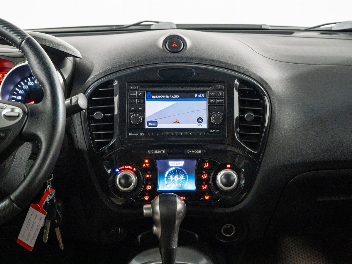 Nissan Juke 2012 - фото автомобиля