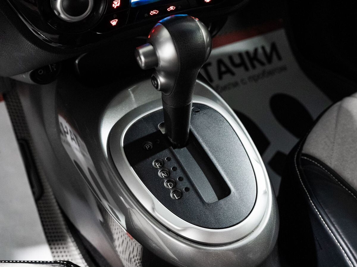 Nissan Juke 2012 - фото автомобиля