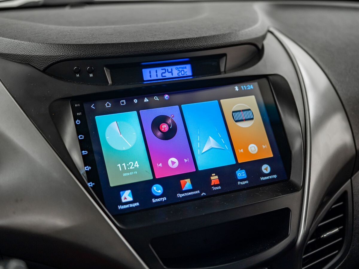 Hyundai Avante 2011 - фото автомобиля