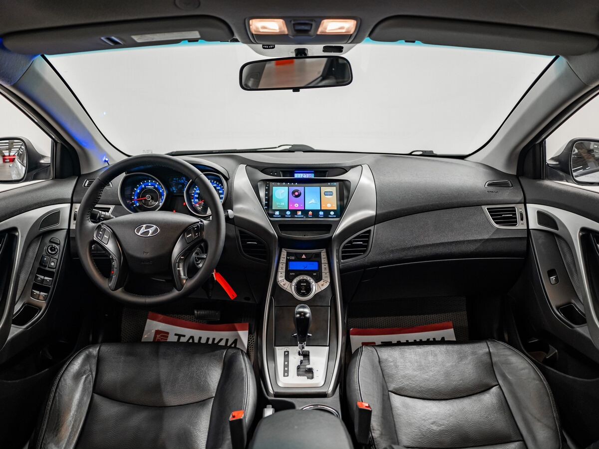 Hyundai Avante 2011 - фото автомобиля