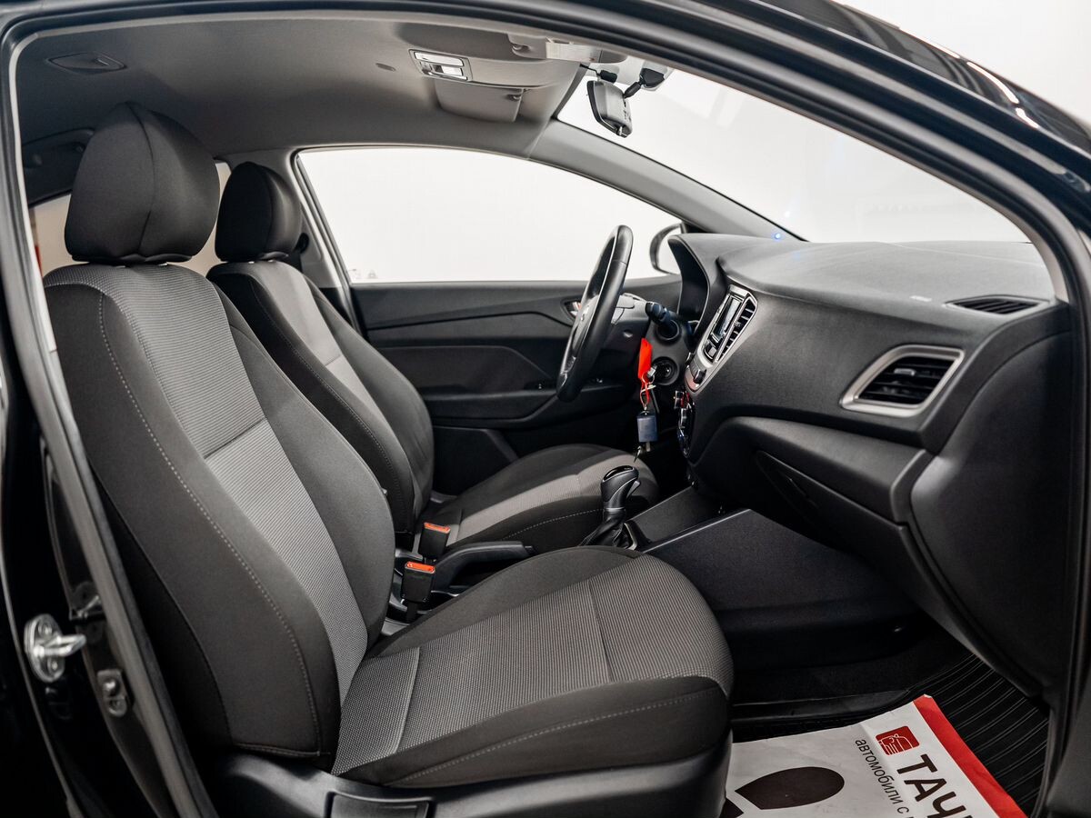 Hyundai Solaris 2019 - фото автомобиля