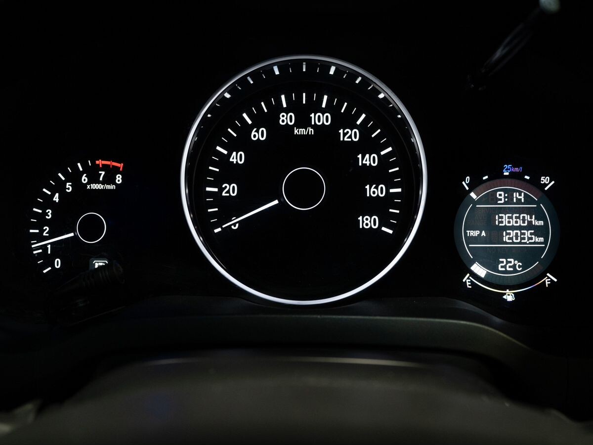 Honda Vezel 2014 - фото автомобиля