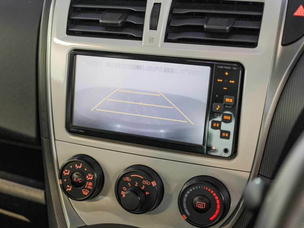 Toyota Ractis 2012 - фото автомобиля