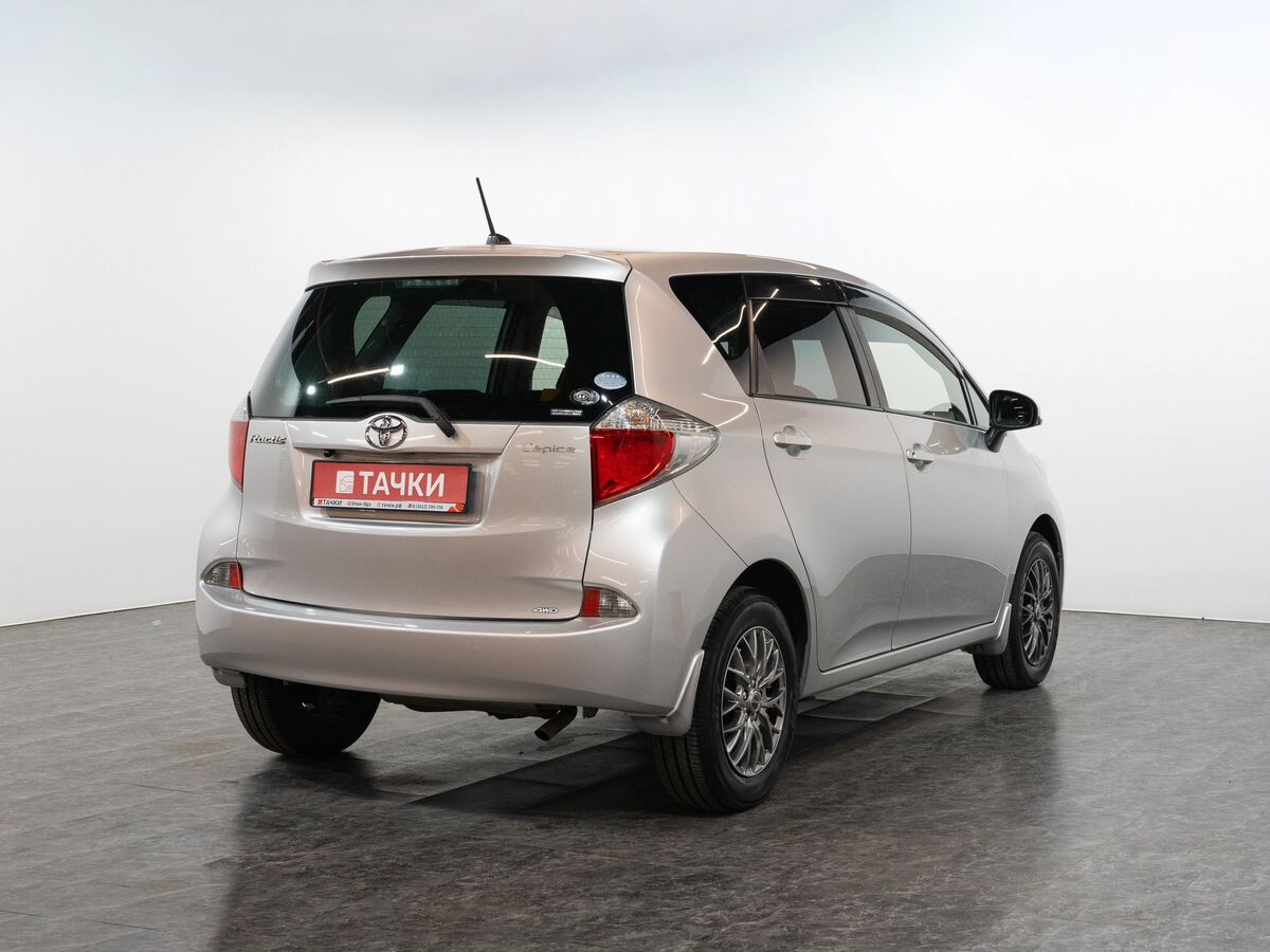 Toyota Ractis 2012 - фото автомобиля