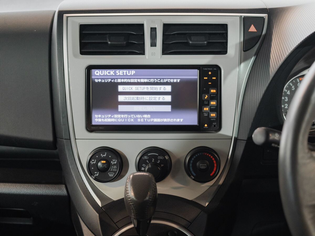 Toyota Ractis 2012 - фото автомобиля