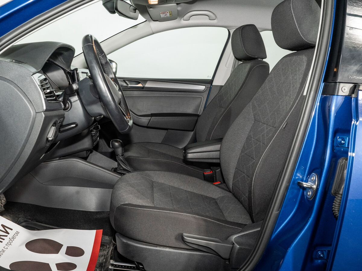 Volkswagen Polo 2022 - фото автомобиля
