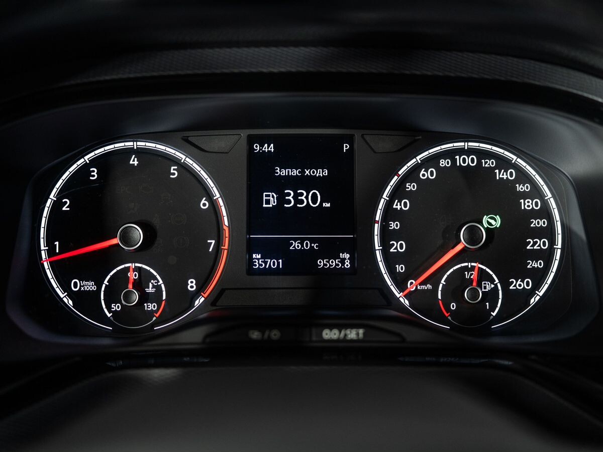 Volkswagen Polo 2022 - фото автомобиля