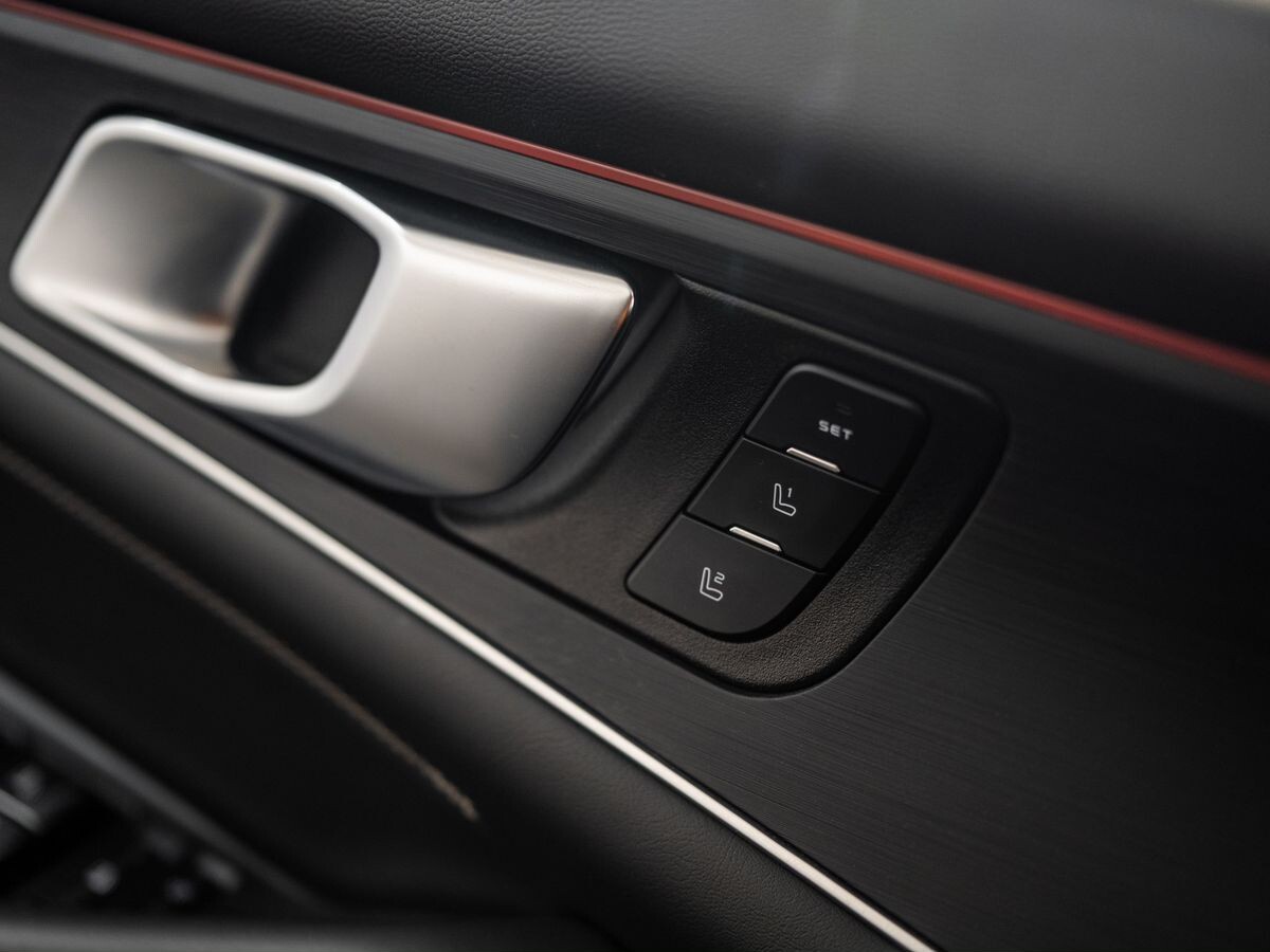 Changan UNI-K 2023 - фото автомобиля