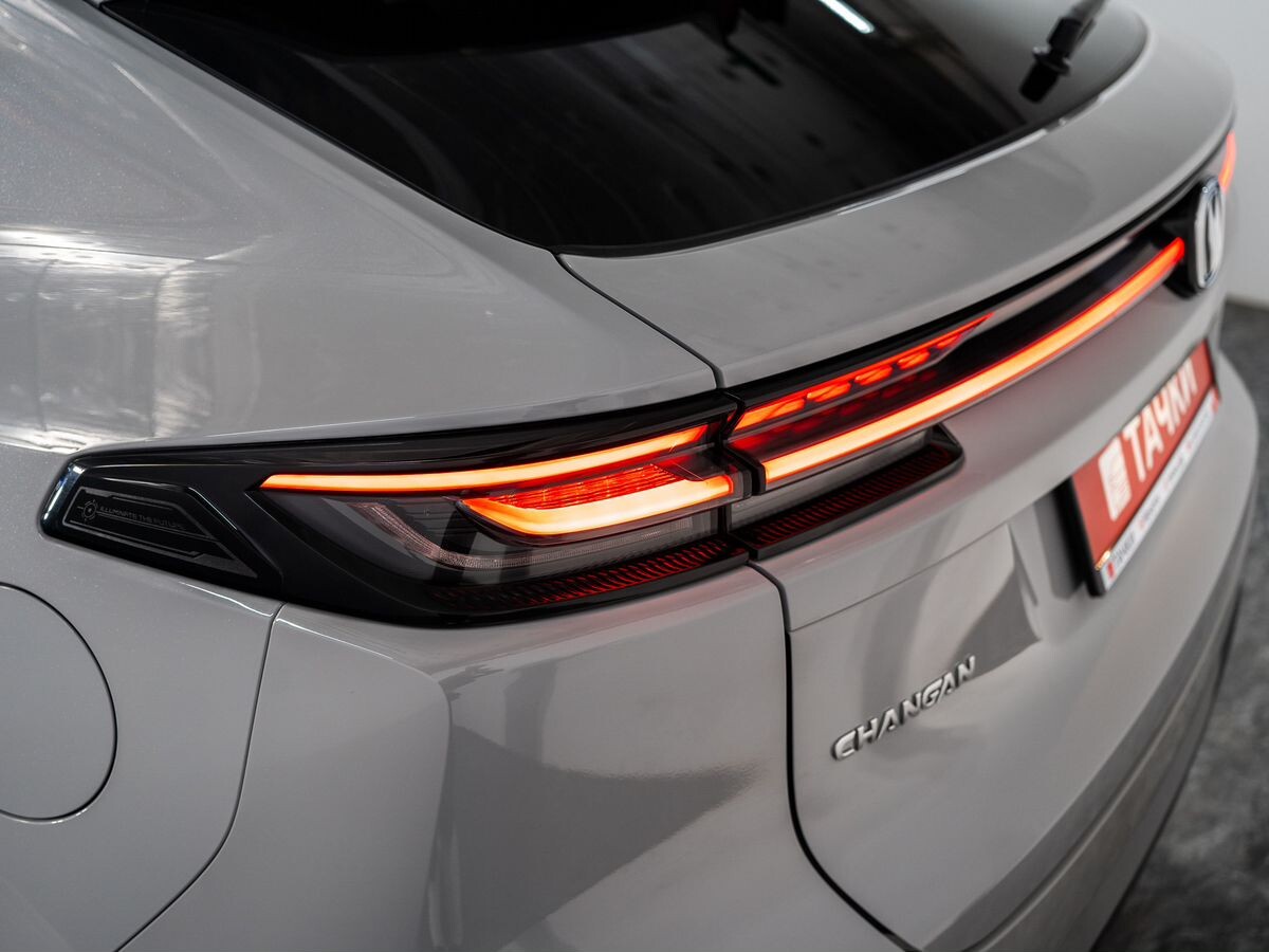 Changan UNI-K 2023 - фото автомобиля