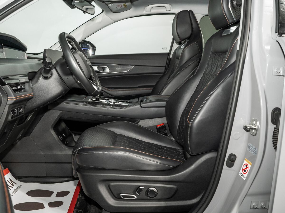 Changan UNI-K 2023 - фото автомобиля