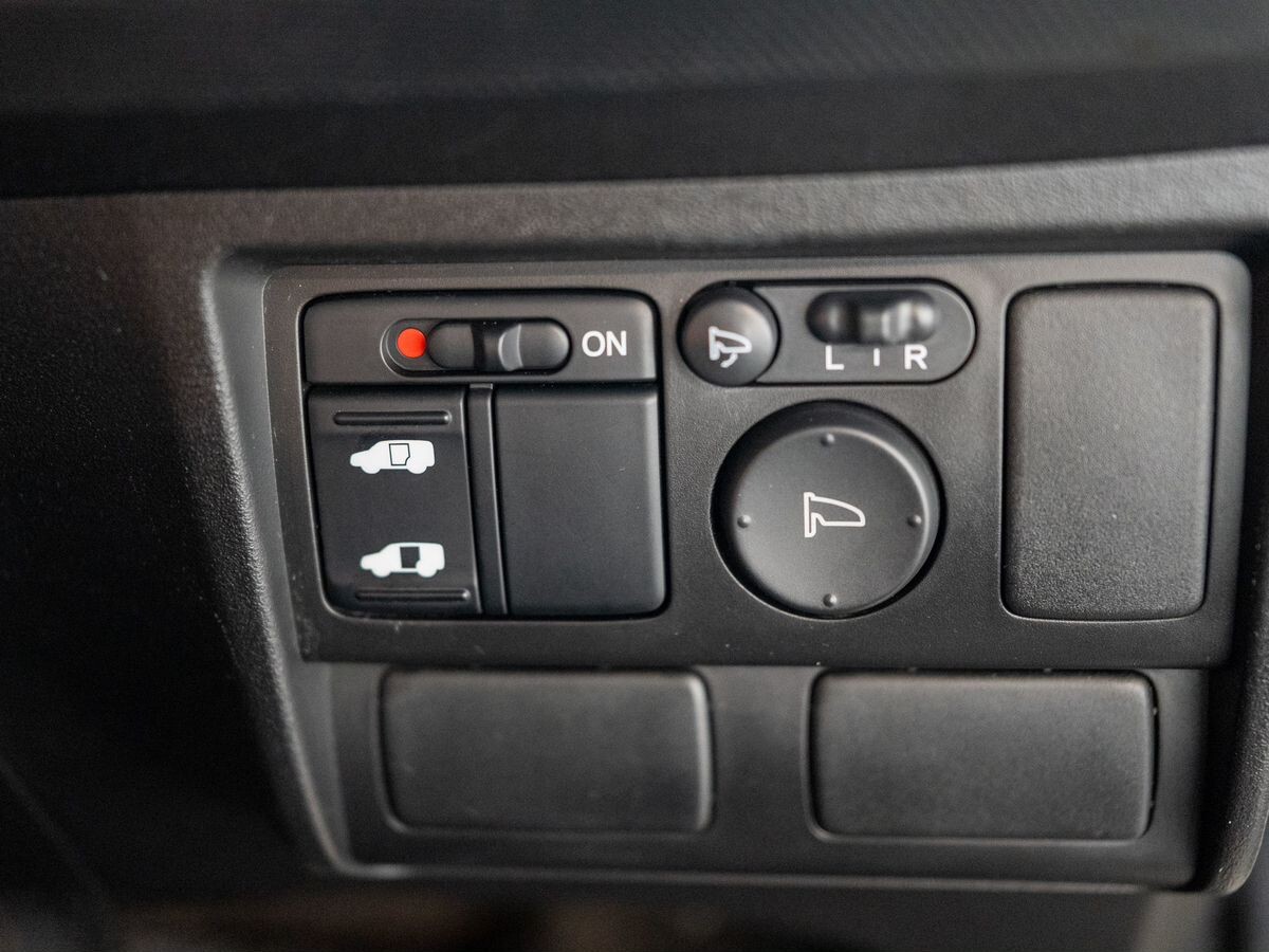 Honda Freed 2008 - фото автомобиля