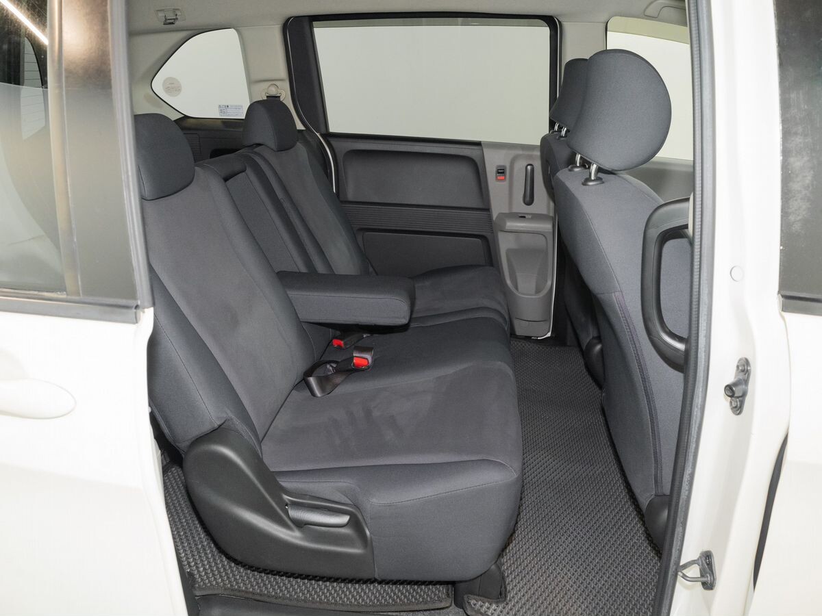 Honda Freed 2008 - фото автомобиля