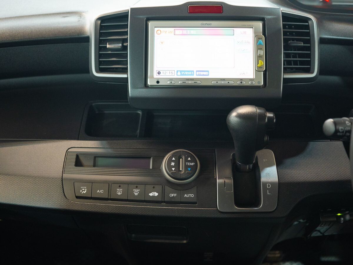 Honda Freed 2008 - фото автомобиля