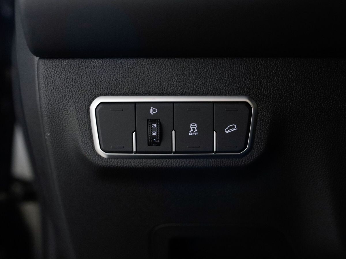 Haval M6 2025 - фото автомобиля