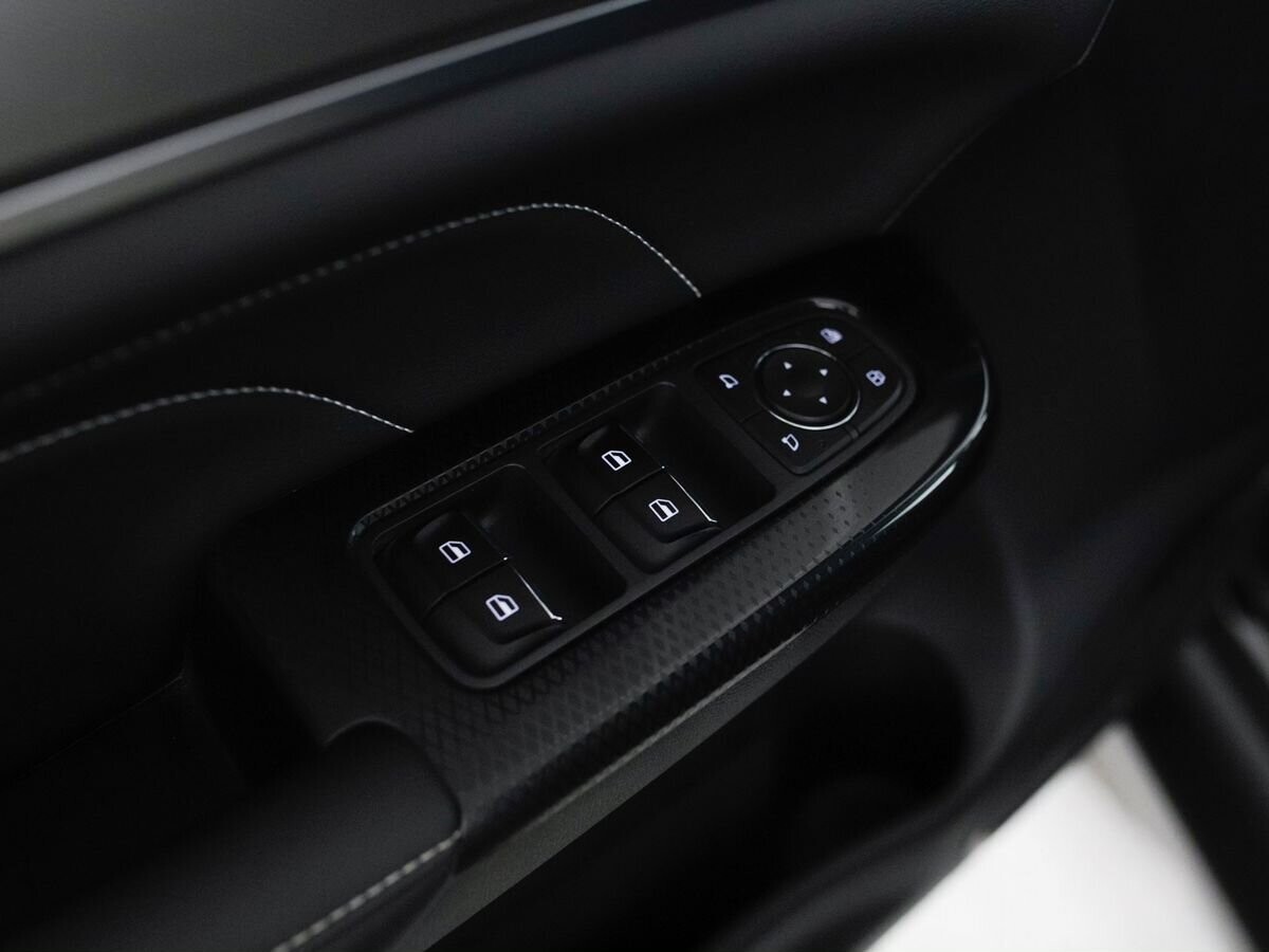 Haval M6 2025 - фото автомобиля