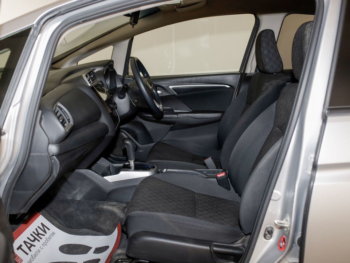 Honda Fit 2016 - фото автомобиля
