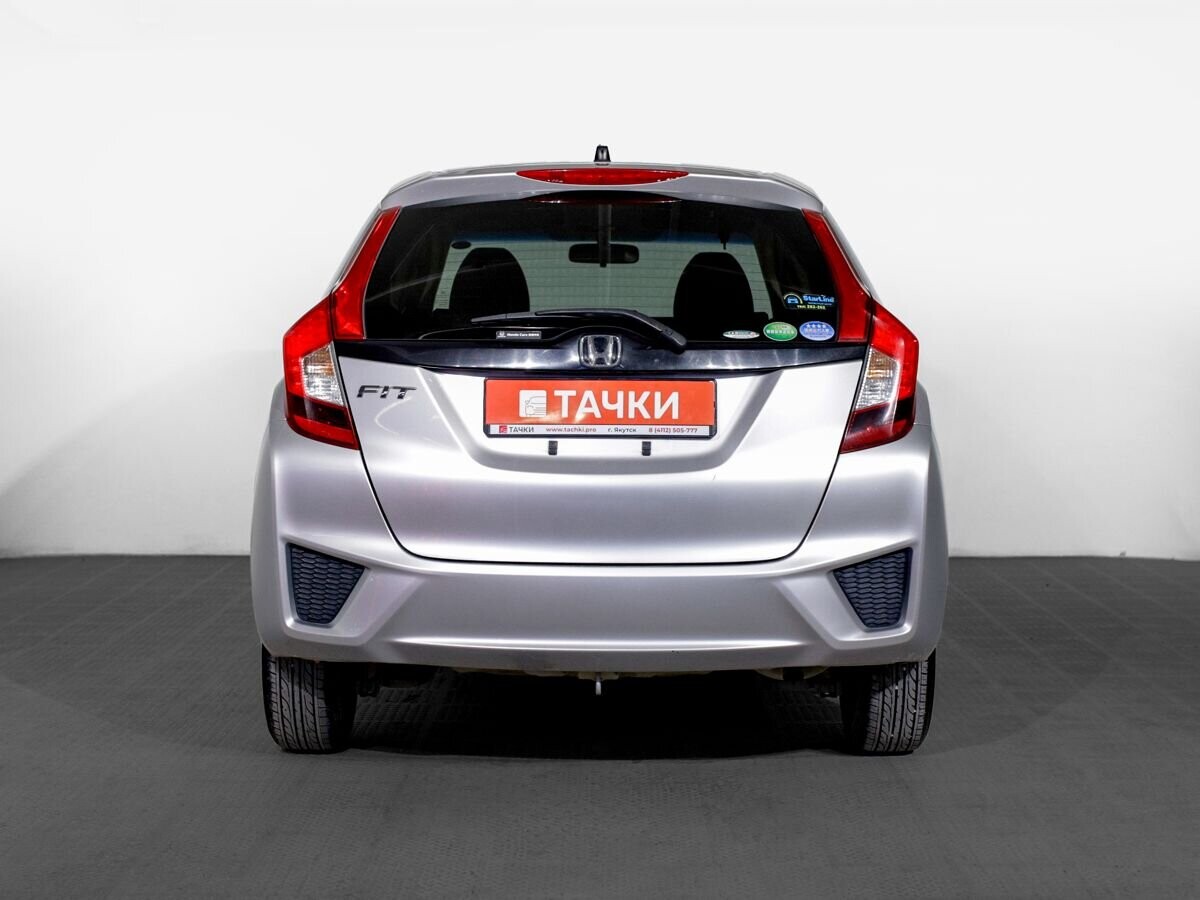 Honda Fit 2016 - фото автомобиля