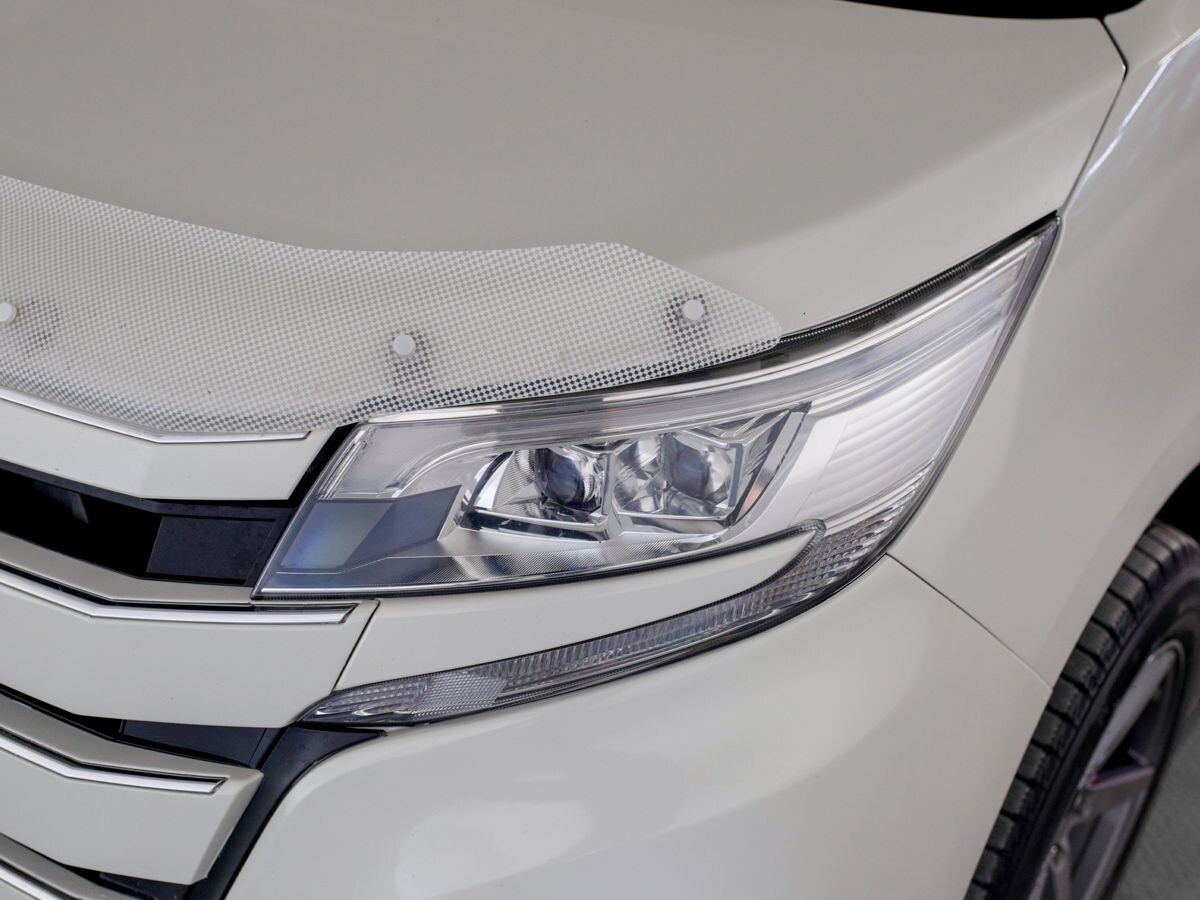 Toyota Noah 2019 - фото автомобиля