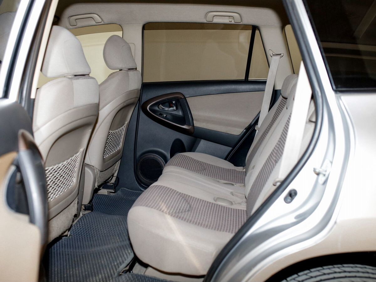 Toyota Vanguard 2007 - фото автомобиля
