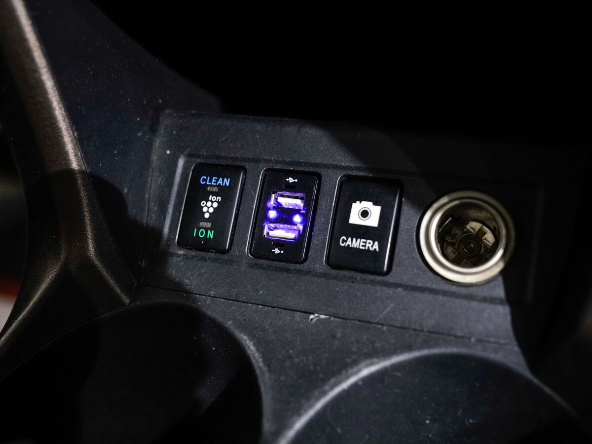 Toyota Vanguard 2007 - фото автомобиля
