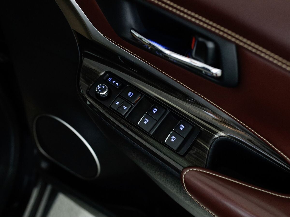 Toyota Harrier 2017 - фото автомобиля