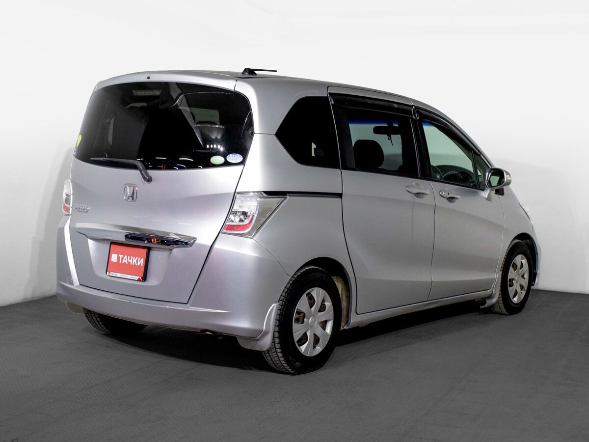 Honda Freed 2012 - фото автомобиля