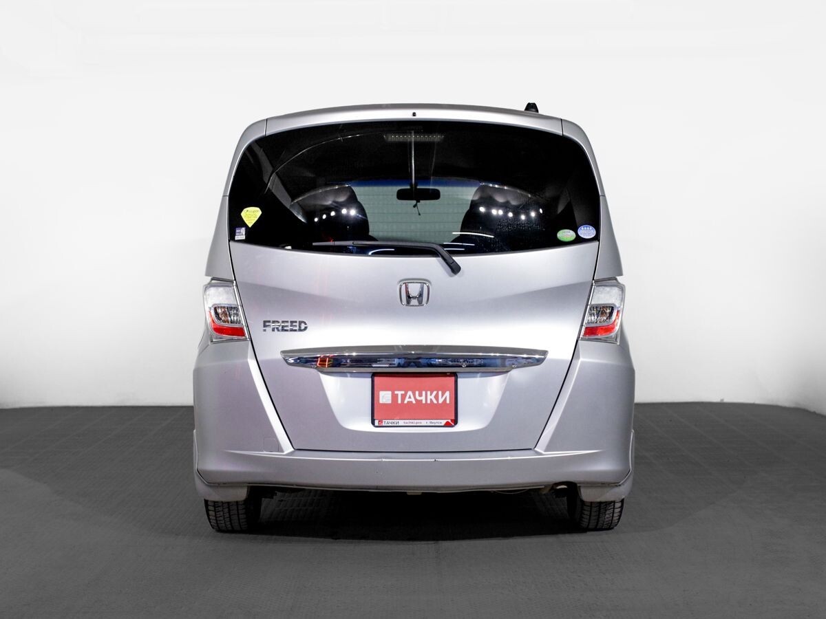 Honda Freed 2012 - фото автомобиля