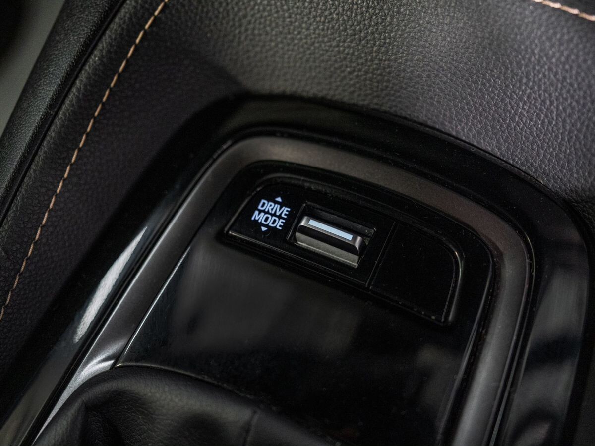 Toyota Corolla 2020 - фото автомобиля
