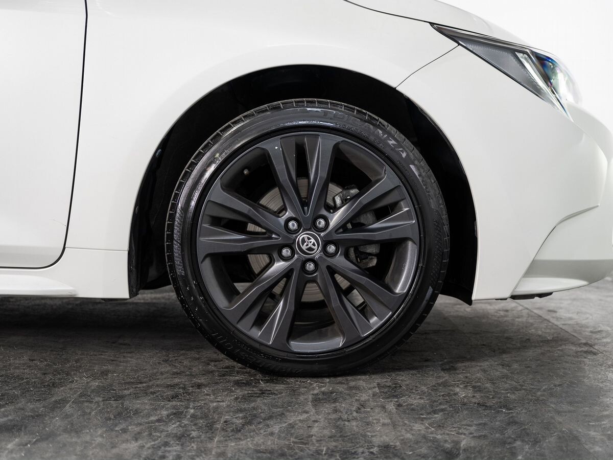 Toyota Corolla 2020 - фото автомобиля
