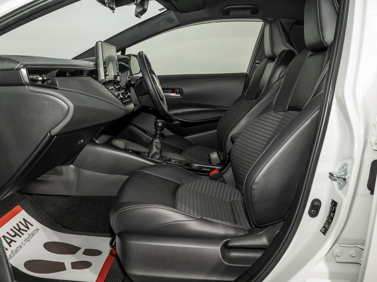 Toyota Corolla 2020 - фото автомобиля