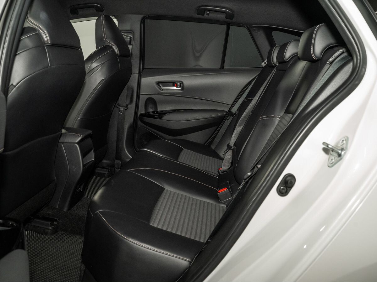 Toyota Corolla 2020 - фото автомобиля