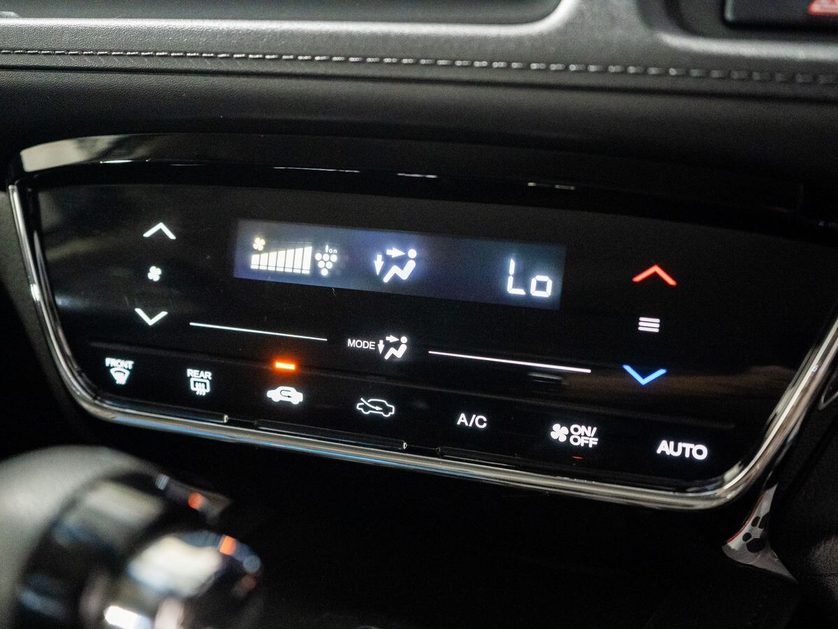Honda Vezel 2017 - фото автомобиля